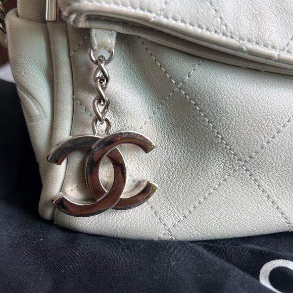 Chanel Ultimate Soft Hobo Bag - Picture 8 of 15